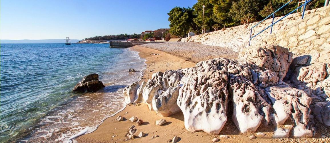 Cozy Apartment Near The Sea Novi Vinodolski Exterior foto